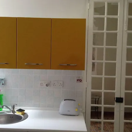 Boutique Style, Seaside, Well Equipped In The Heart Of Apartment