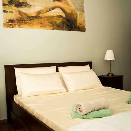 Boutique Style, Seaside, Well Equipped In The Heart Of